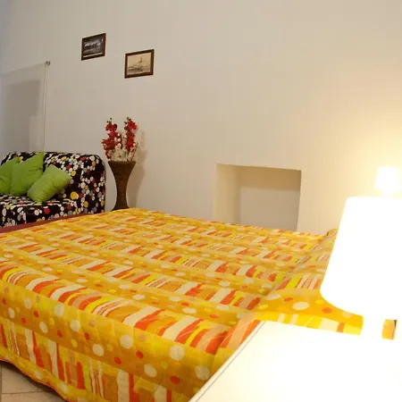 Mamma Maria 2010 مونوبولي