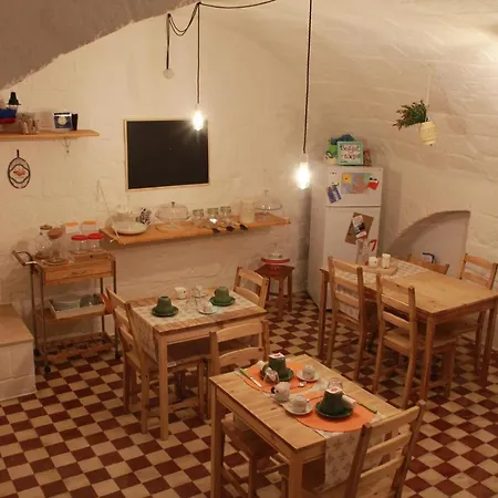 Mamma Maria 2010 4* مونوبولي